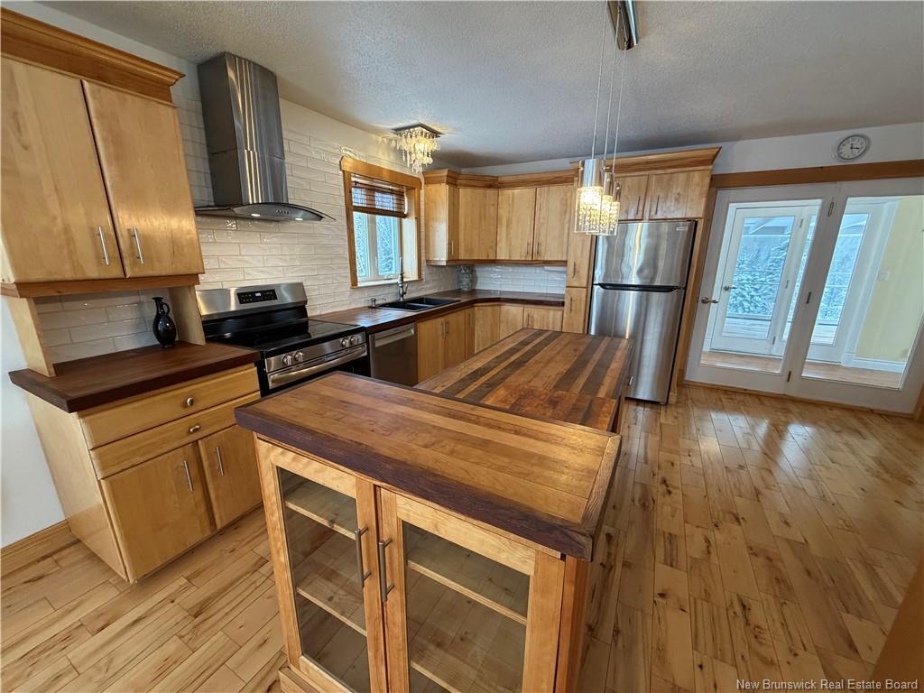 









2104


Cormier

,
Sainte-Louise,




NB
E8K 2X6

