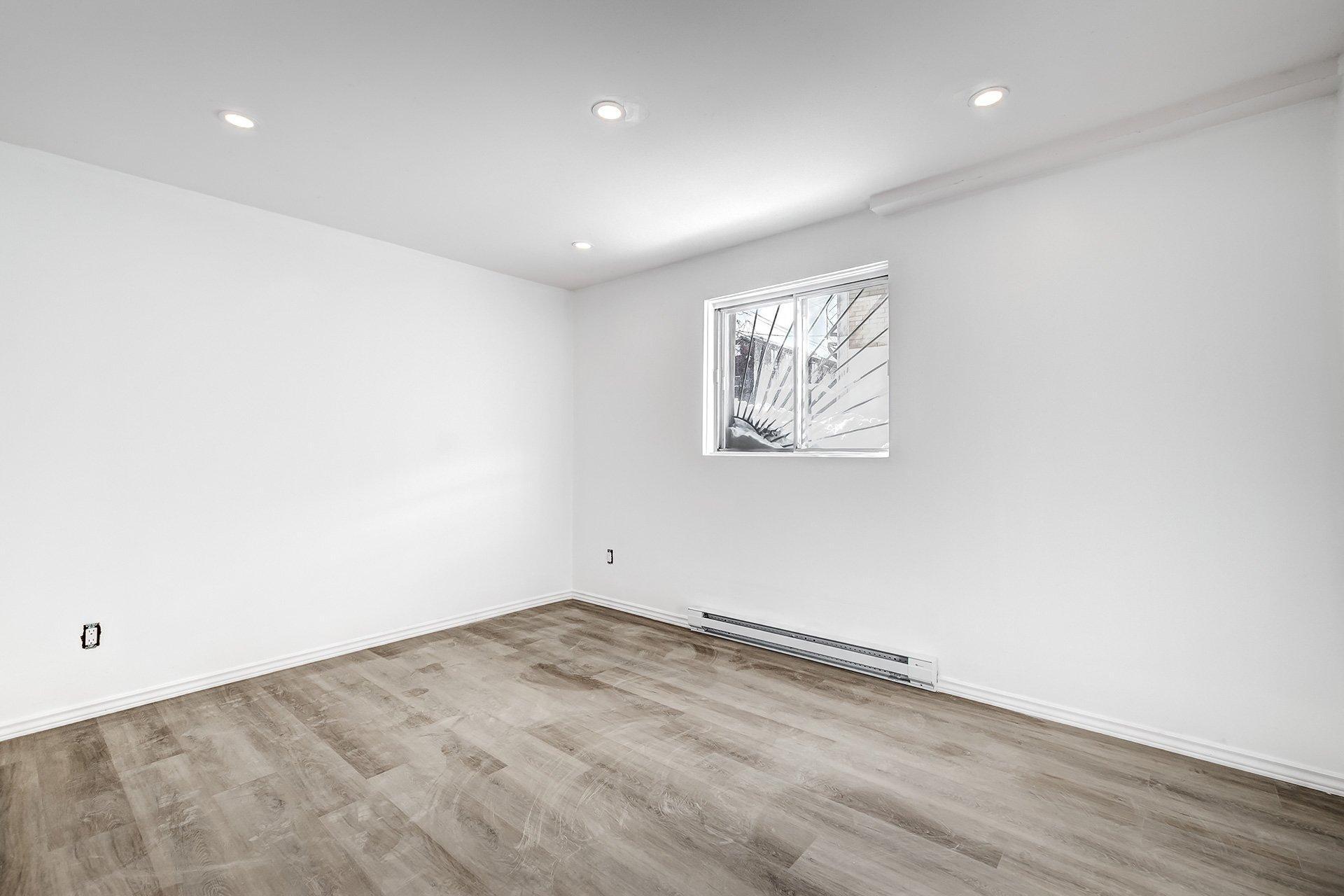 









6396


Rue Villeneuve

, 1,
Montréal (Montréal-Nord),




QC
H1G1M4

