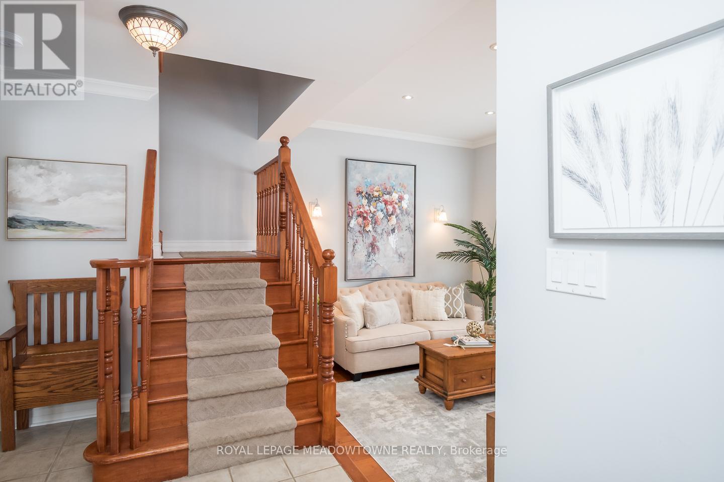 












1592 FRENCH GARDEN

,
Milton,




Ontario
L9T5M4

