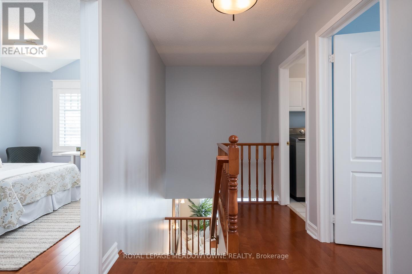 












1592 FRENCH GARDEN

,
Milton,




Ontario
L9T5M4

