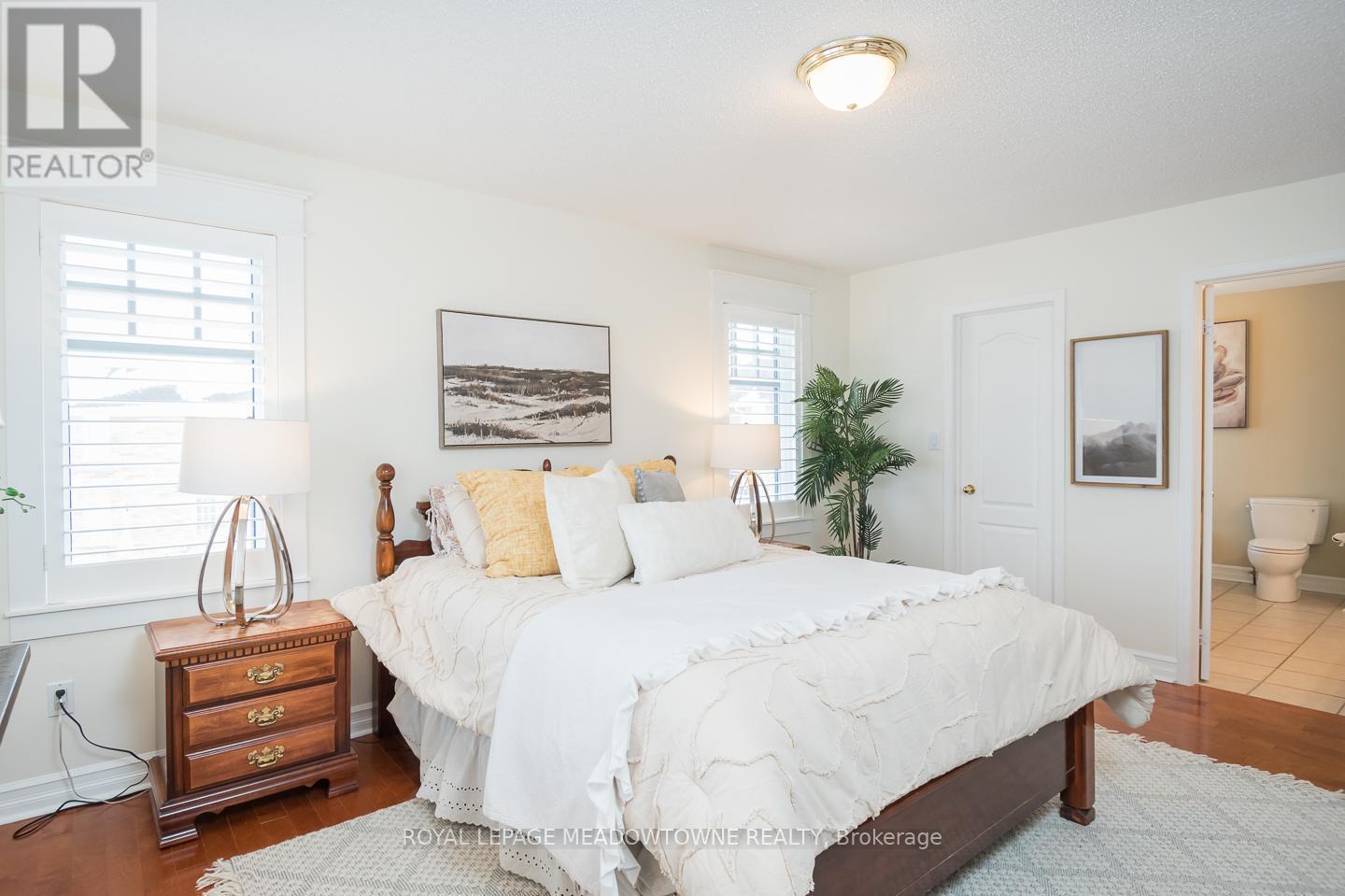 












1592 FRENCH GARDEN

,
Milton,




Ontario
L9T5M4

