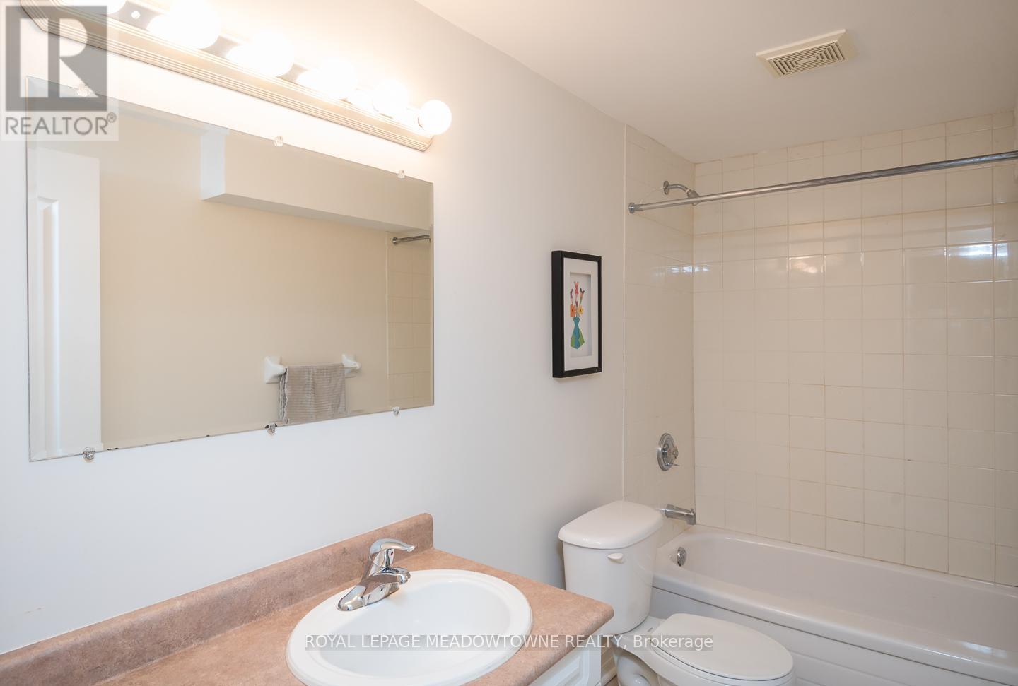 












1592 FRENCH GARDEN

,
Milton,




Ontario
L9T5M4

