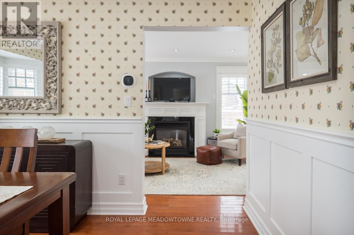 












1592 FRENCH GARDEN

,
Milton,




Ontario
L9T5M4

