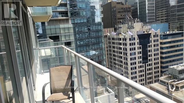 












1609 - 126 SIMCOE STREET

,
Toronto,




Ontario
M5H4E6

