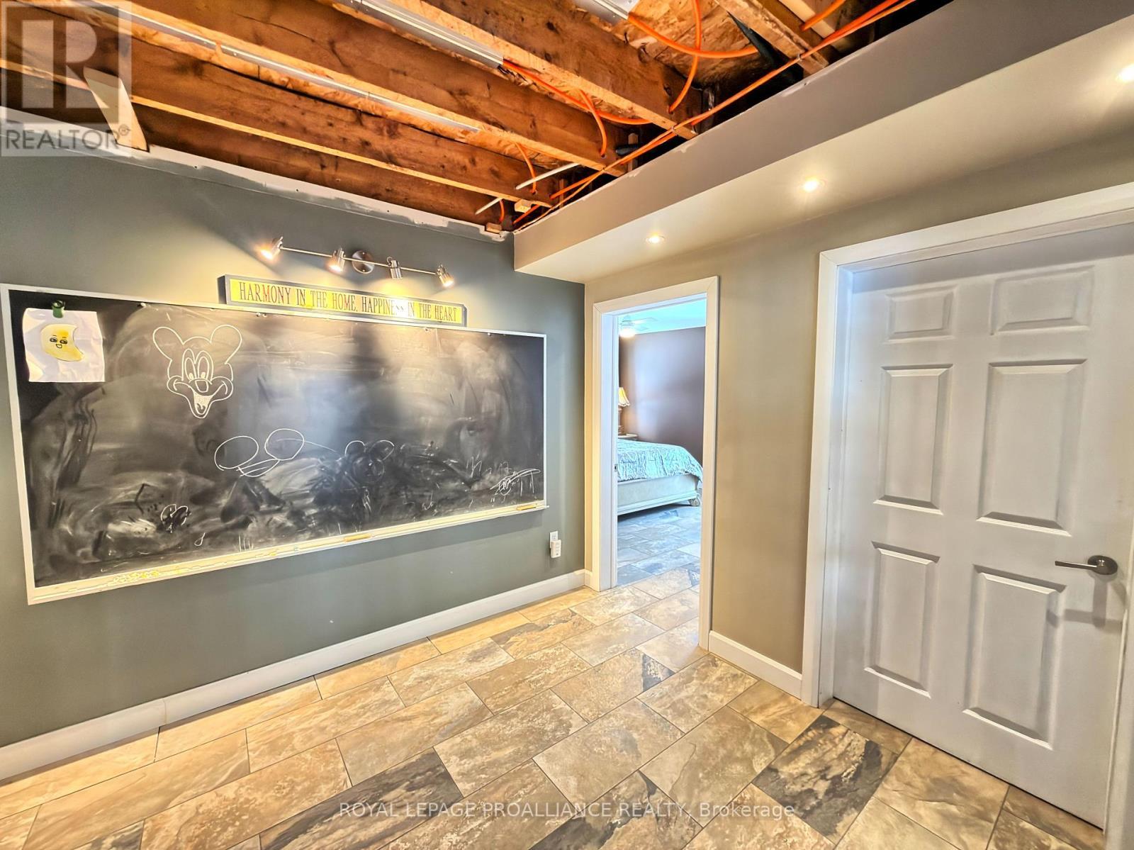 












1108 BEAVER CREEK ROAD

,
Marmora and Lake (Marmora Ward),




Ontario
K0K2M0

