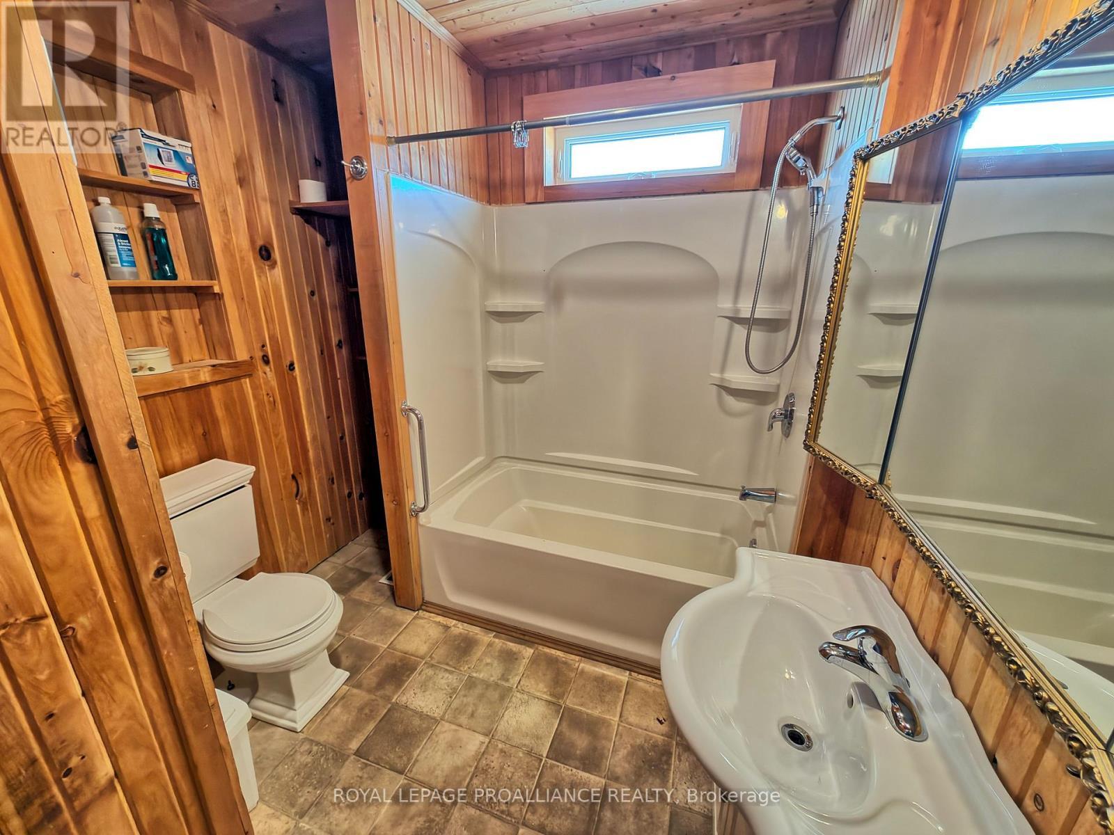 












1108 BEAVER CREEK ROAD

,
Marmora and Lake (Marmora Ward),




Ontario
K0K2M0

