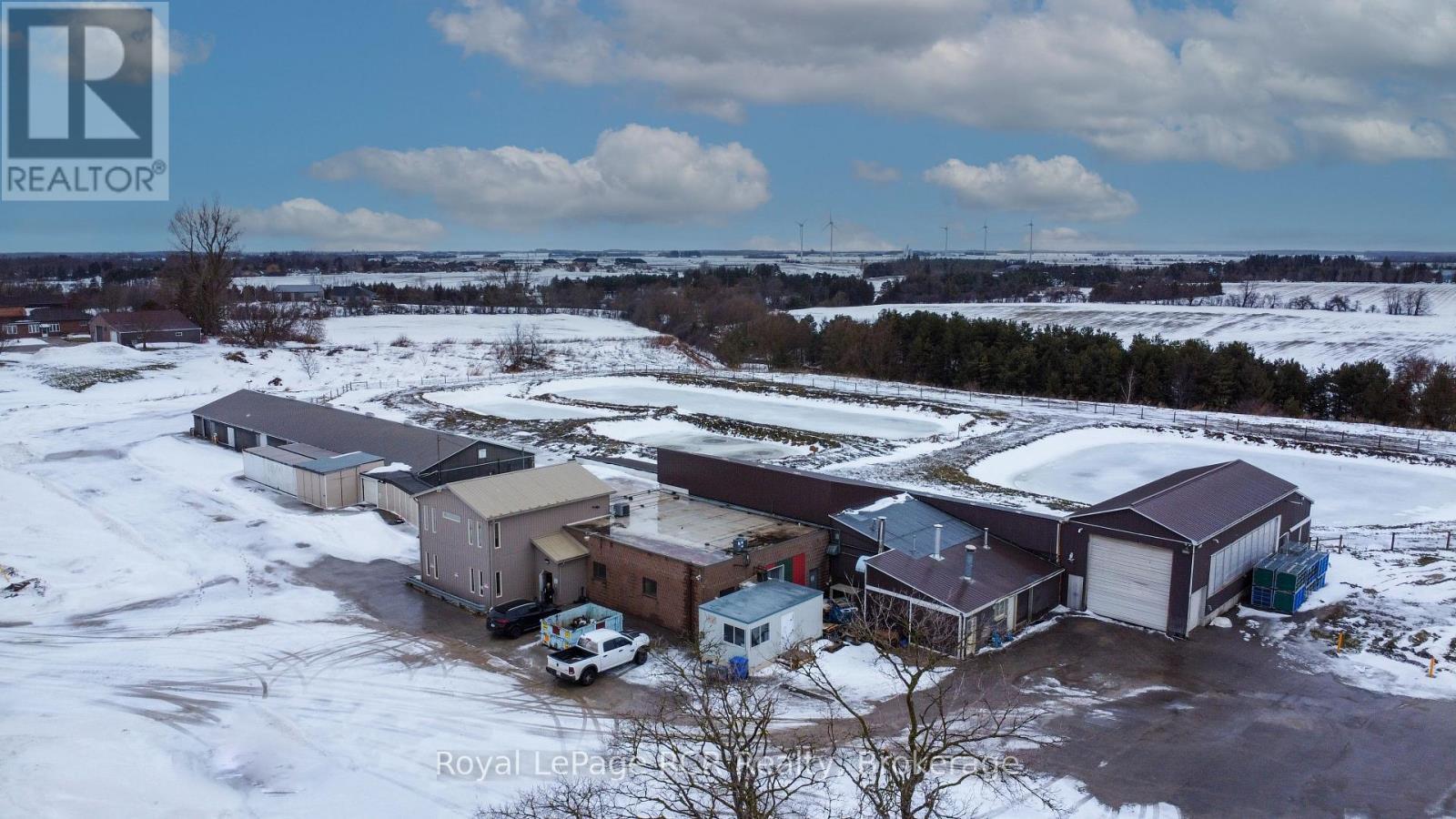 












7597 JONES BASELINE ROAD

,
Wellington North,







Ontario
N0G1A0

