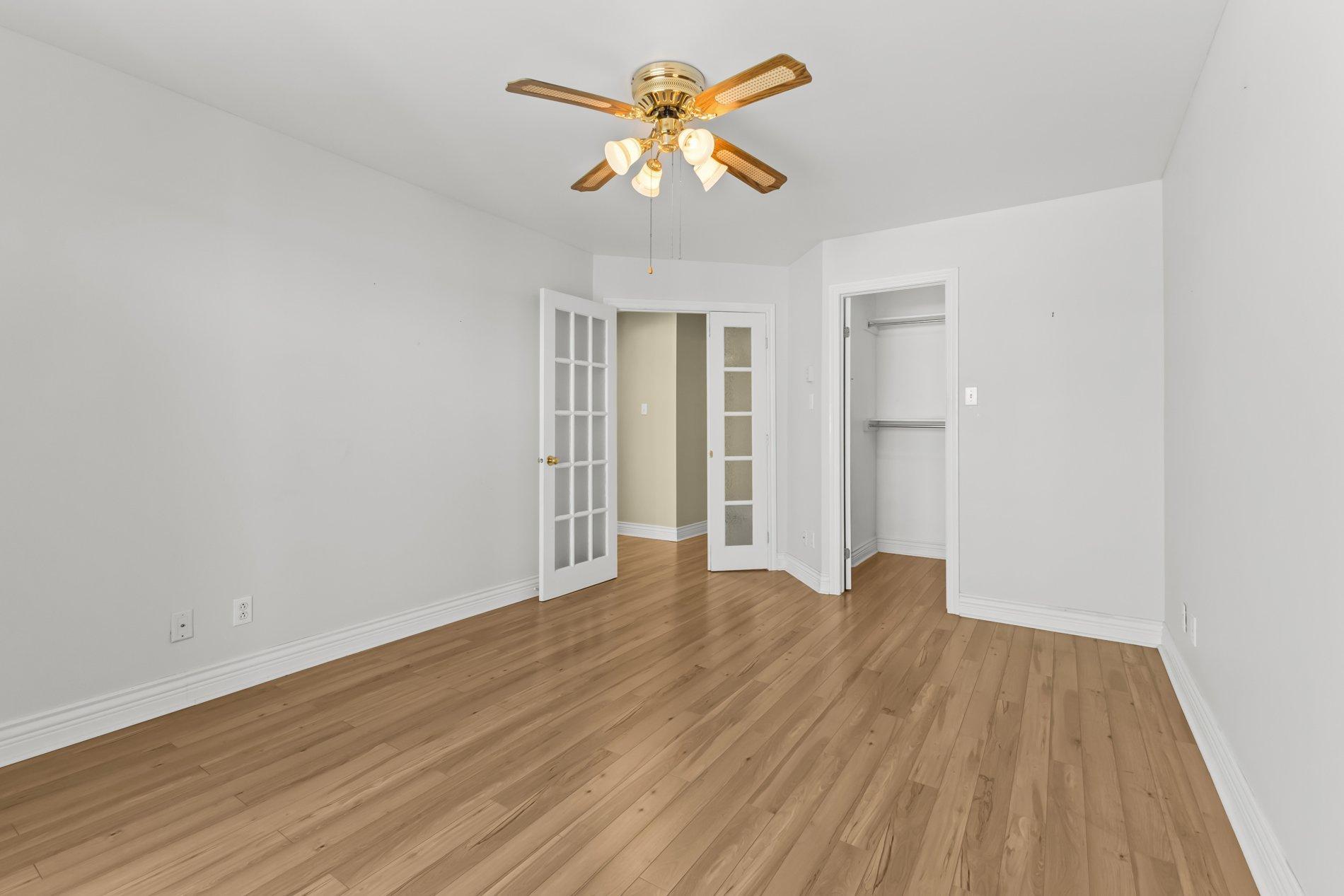 









5359


Rue du Bocage

, 102,
Terrebonne (La Plaine),




QC
J7M2B4

