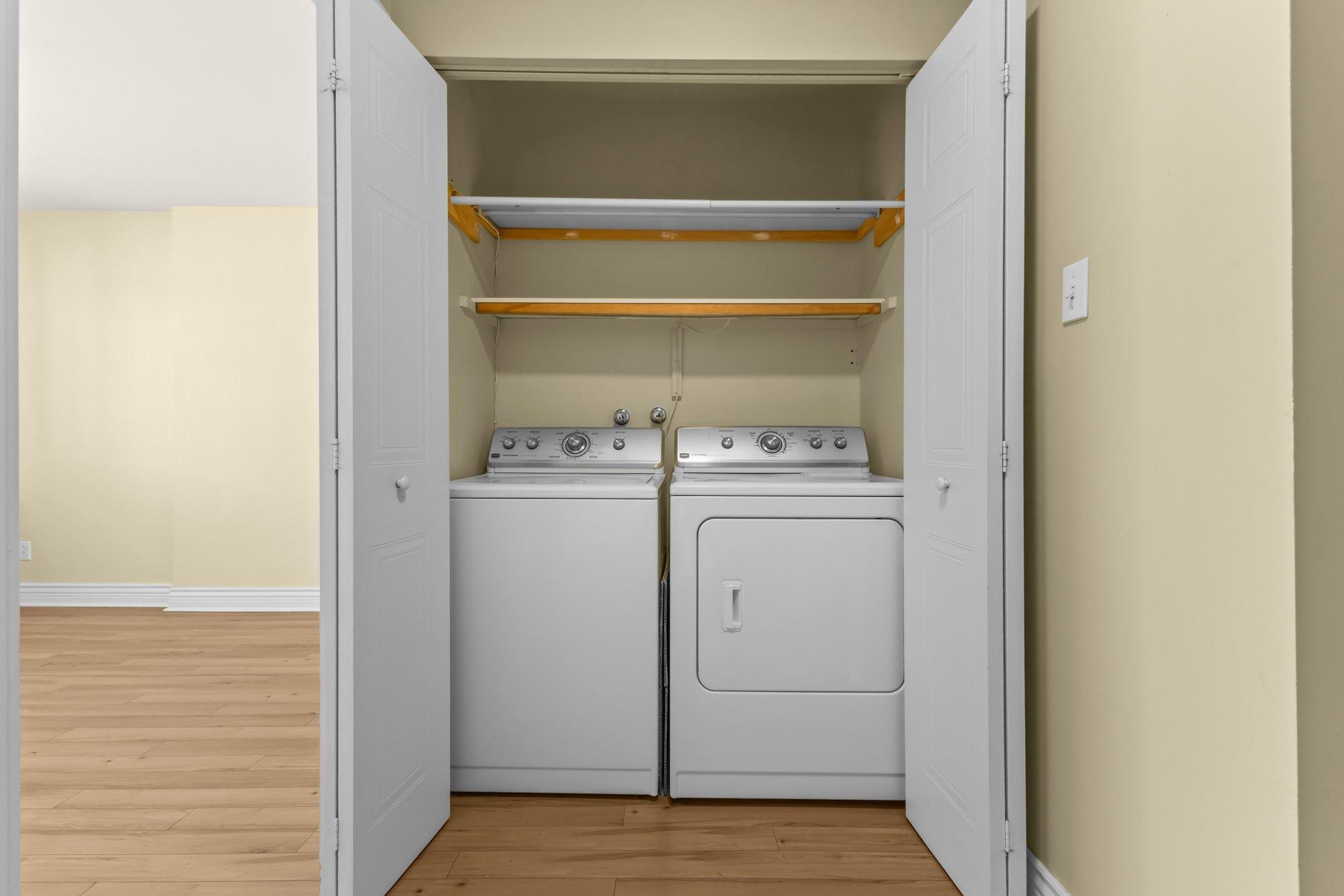 









5359


Rue du Bocage

, 102,
Terrebonne (La Plaine),




QC
J7M2B4

