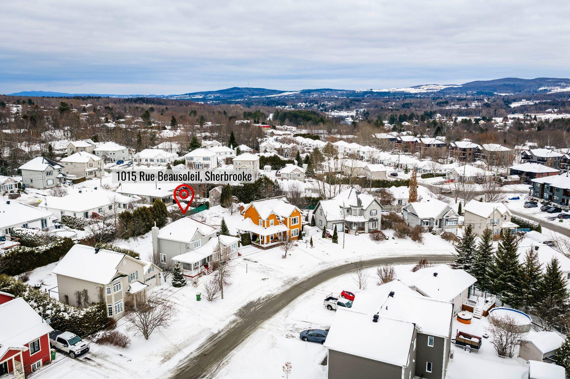 









1015


Rue Beausoleil

,
Sherbrooke (Brompton/Rock Forest/Saint-Élie/Deauville),




QC
J1N4G6

