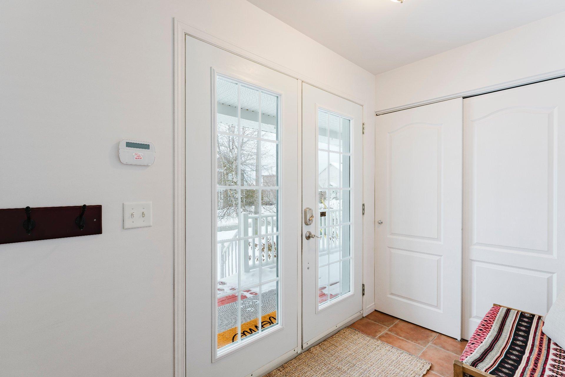 









1015


Rue Beausoleil

,
Sherbrooke (Brompton/Rock Forest/Saint-Élie/Deauville),




QC
J1N4G6

