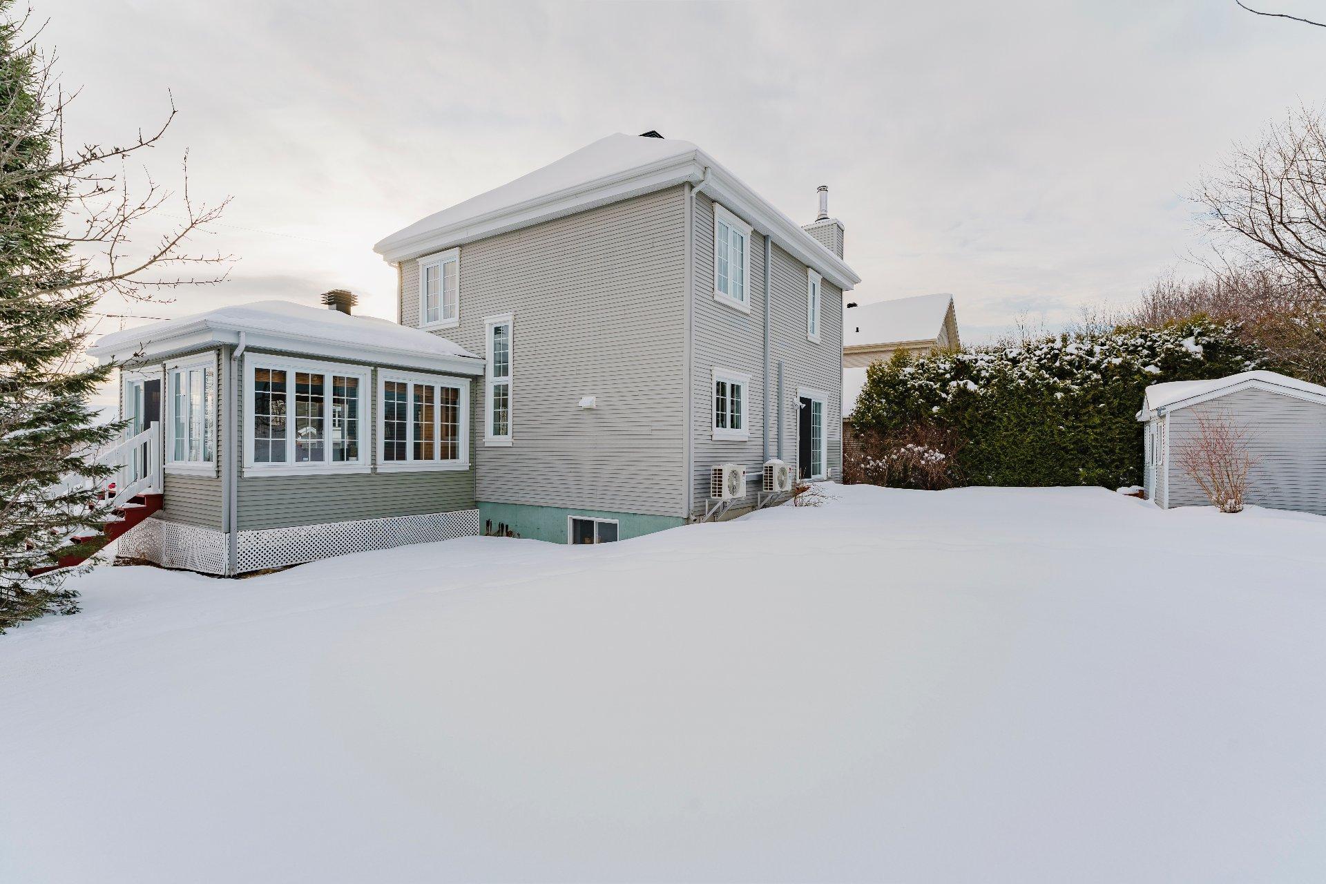 









1015


Rue Beausoleil

,
Sherbrooke (Brompton/Rock Forest/Saint-Élie/Deauville),




QC
J1N4G6

