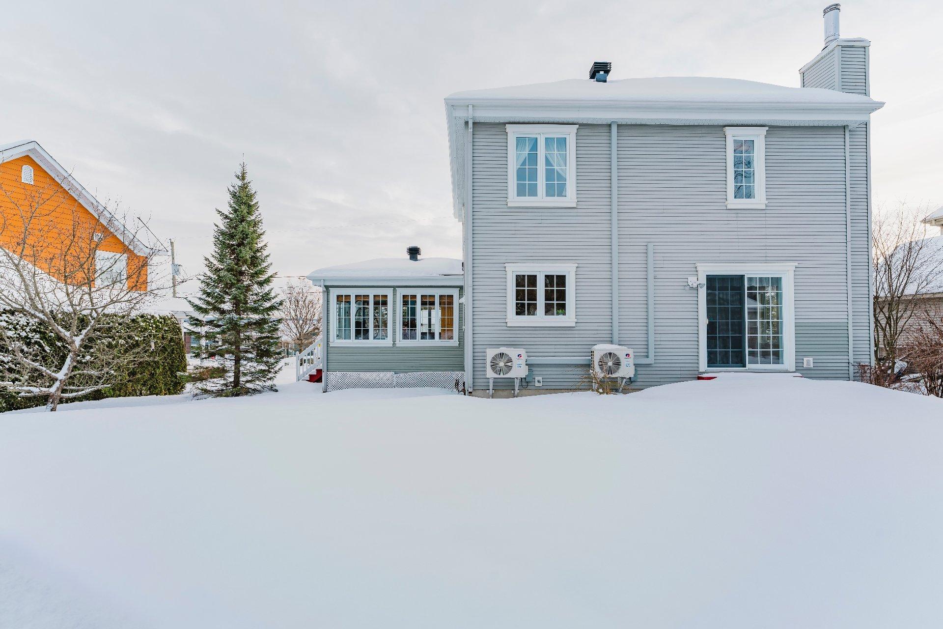 









1015


Rue Beausoleil

,
Sherbrooke (Brompton/Rock Forest/Saint-Élie/Deauville),




QC
J1N4G6

