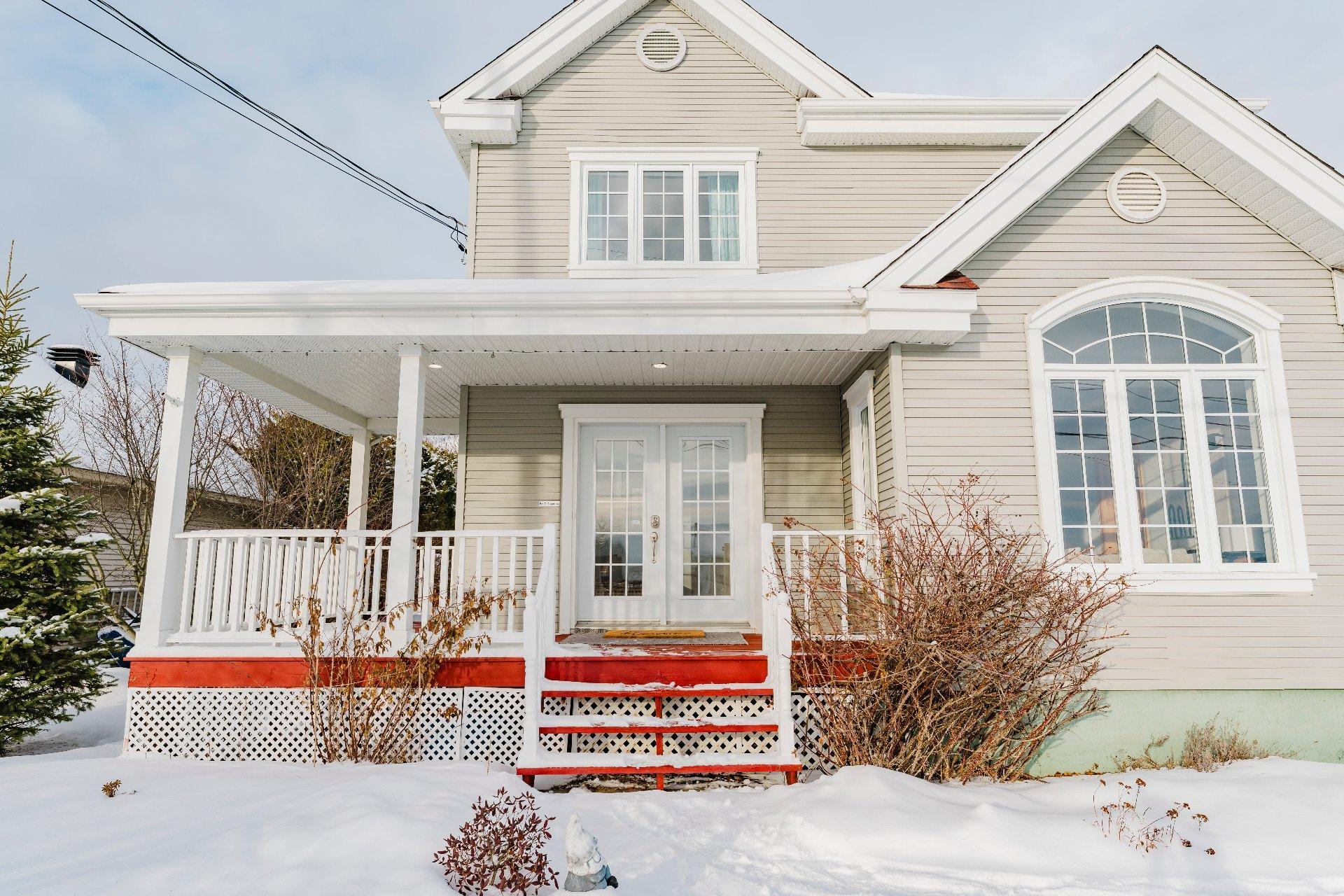 









1015


Rue Beausoleil

,
Sherbrooke (Brompton/Rock Forest/Saint-Élie/Deauville),




QC
J1N4G6

