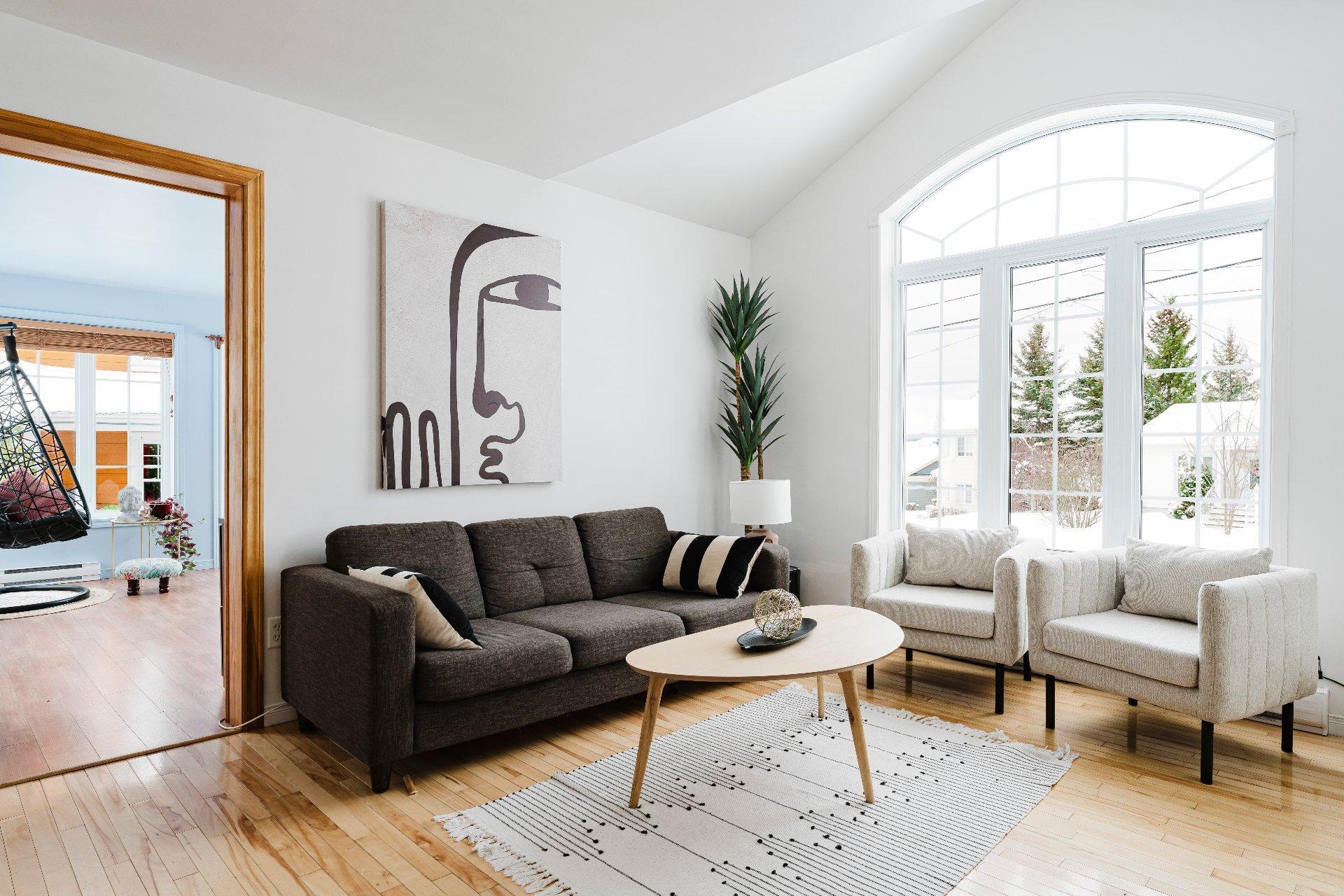 









1015


Rue Beausoleil

,
Sherbrooke (Brompton/Rock Forest/Saint-Élie/Deauville),




QC
J1N4G6

