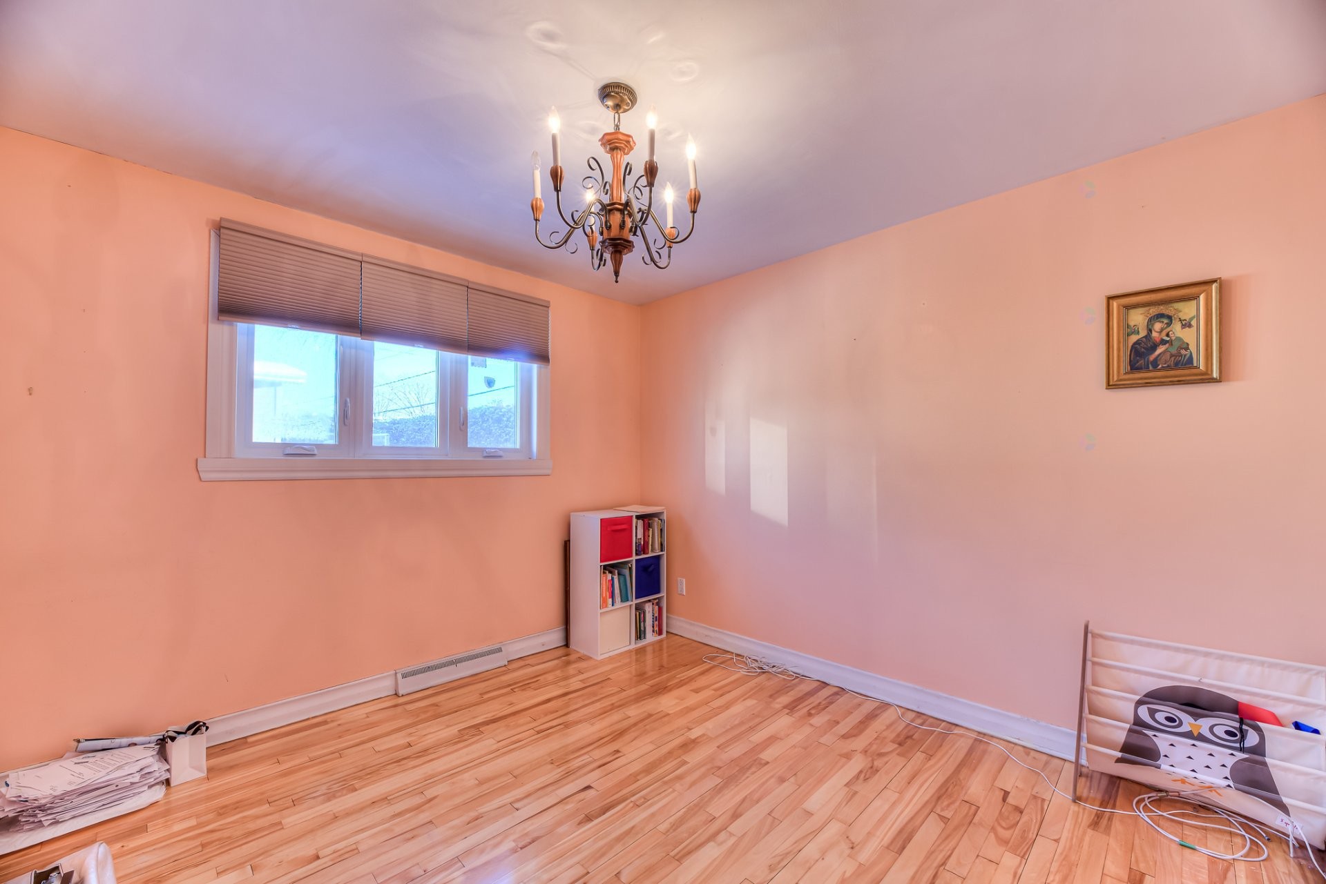 









3824


Rue Nicole

,
Laval (Fabreville),




QC
H7P1L1

