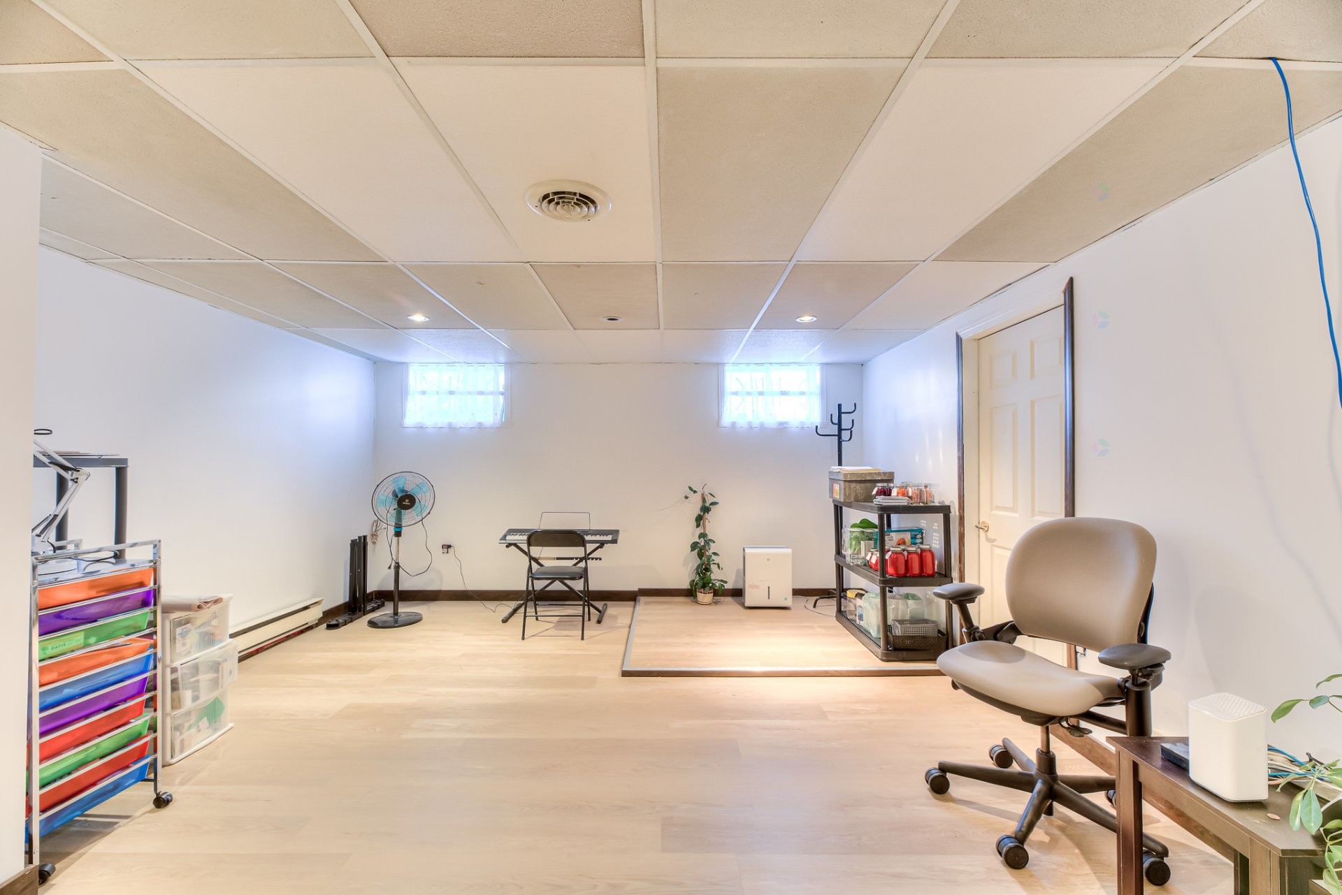 









3824


Rue Nicole

,
Laval (Fabreville),




QC
H7P1L1

