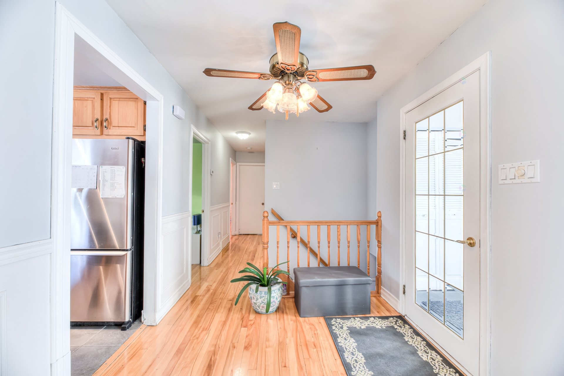 









3824


Rue Nicole

,
Laval (Fabreville),




QC
H7P1L1

