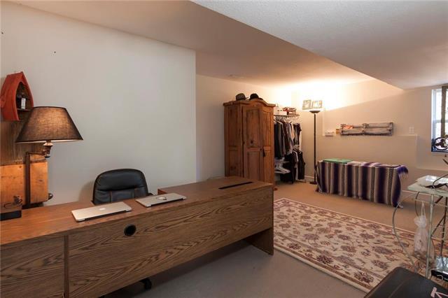 









1813


Cardinal Creek

Road,
Kelowna,




BC
V1P 1J3

