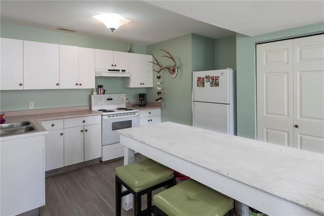 









1813


Cardinal Creek

Road,
Kelowna,




BC
V1P 1J3

