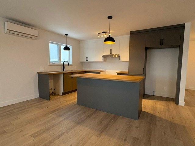 









21


Rue Paul-Hébert

, 301,
Cowansville,




QC
J2K2X3

