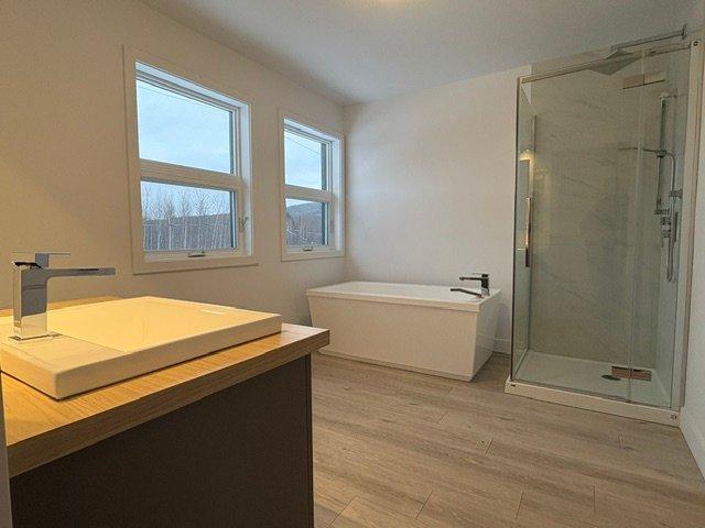 









21


Rue Paul-Hébert

, 301,
Cowansville,




QC
J2K2X3

