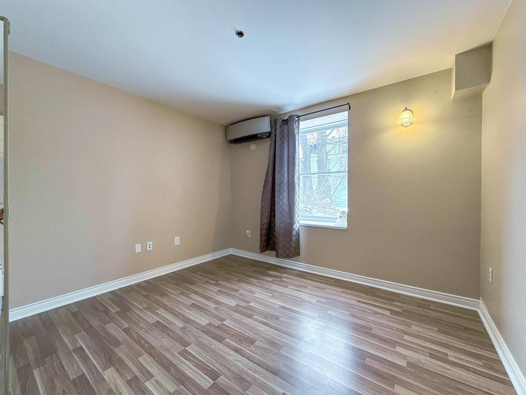 












103 188 Prince Street

,
Charlottetown,




PE
C1A 4R9

