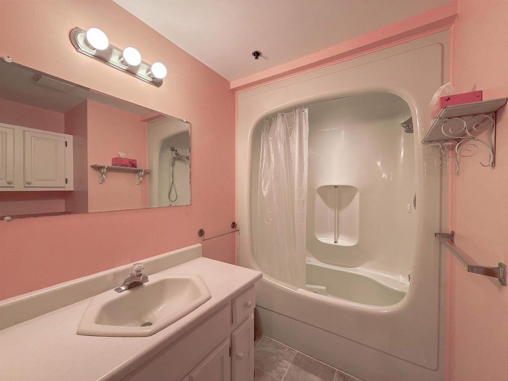 












103 188 Prince Street

,
Charlottetown,




PE
C1A 4R9

