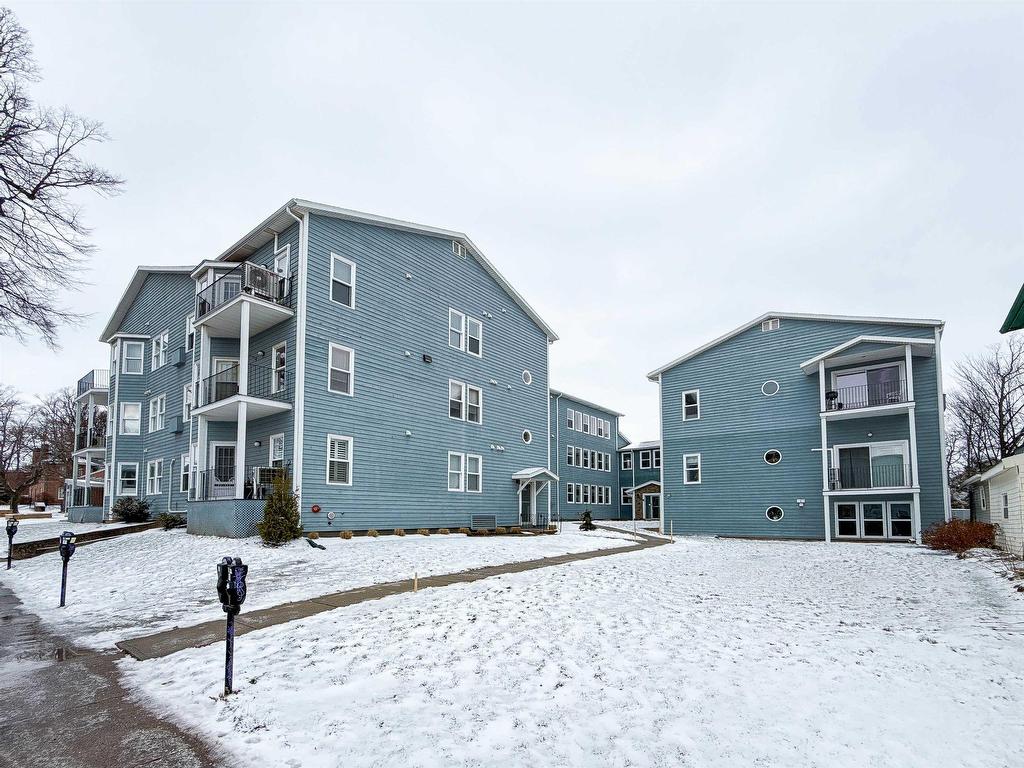 












103 188 Prince Street

,
Charlottetown,




PE
C1A 4R9

