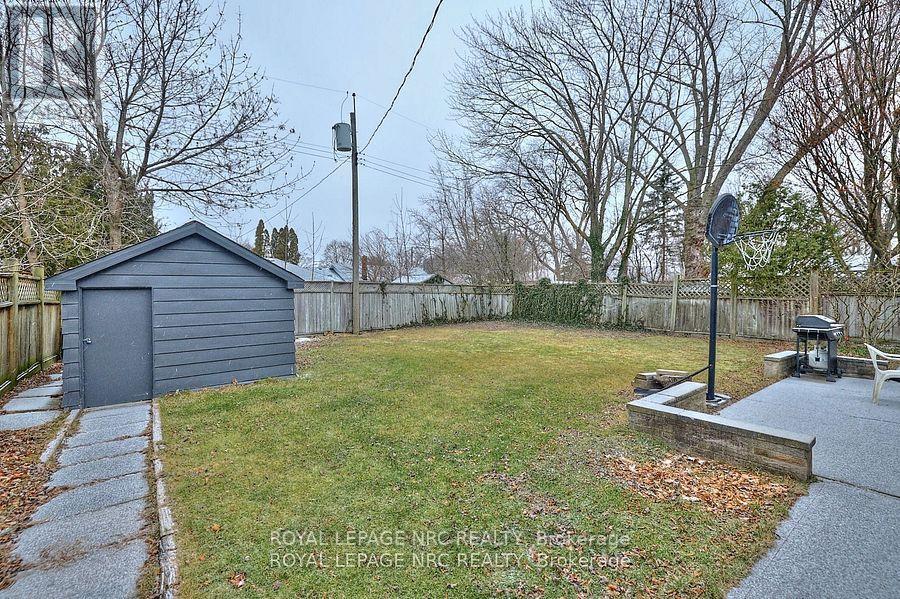 












13 BYRNE BOULEVARD

,
St. Catharines (Glendale/Glenridge),




Ontario
L2T2H8

