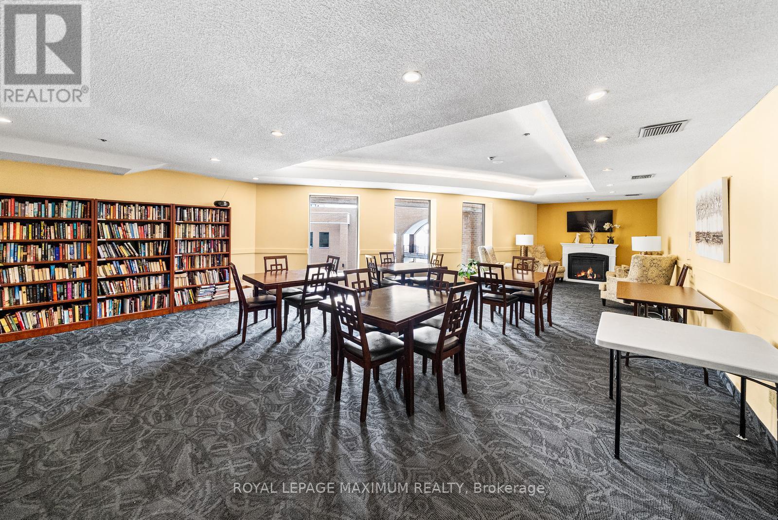 












601 - 150 DUNLOP STREET E

,
Barrie,




Ontario
L4M6H1

