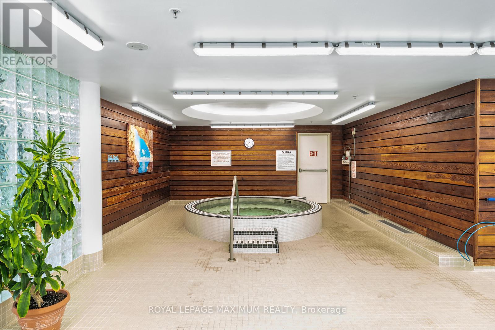 












601 - 150 DUNLOP STREET E

,
Barrie,




Ontario
L4M6H1

