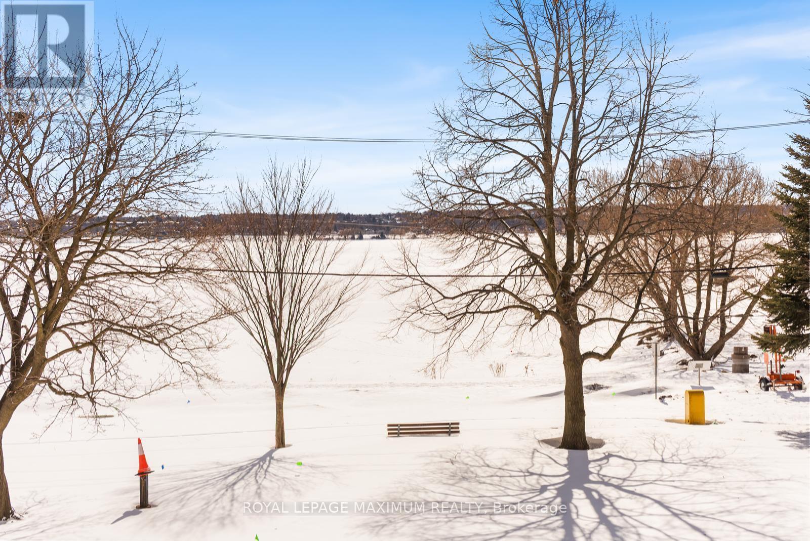 












601 - 150 DUNLOP STREET E

,
Barrie,




Ontario
L4M6H1

