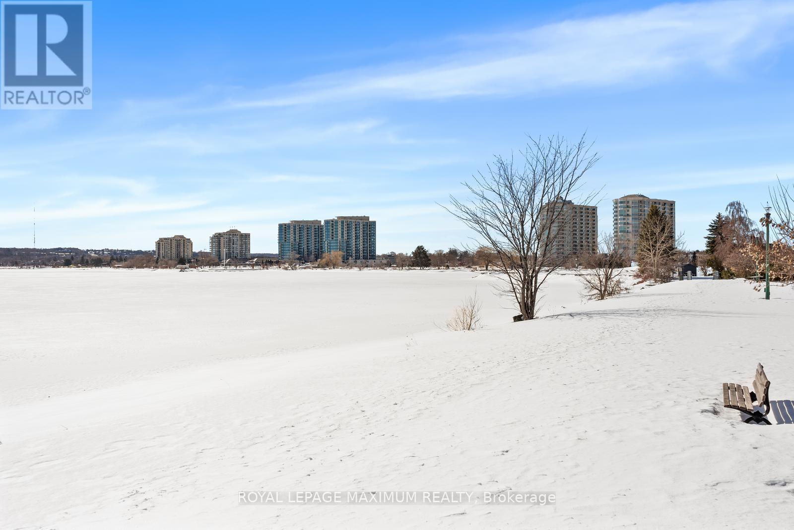 












601 - 150 DUNLOP STREET E

,
Barrie,




Ontario
L4M6H1

