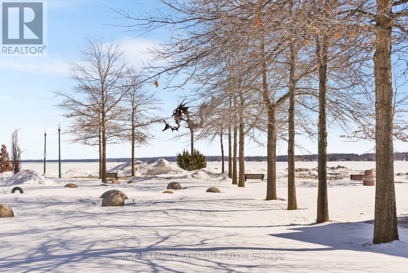 












601 - 150 DUNLOP STREET E

,
Barrie,




Ontario
L4M6H1

