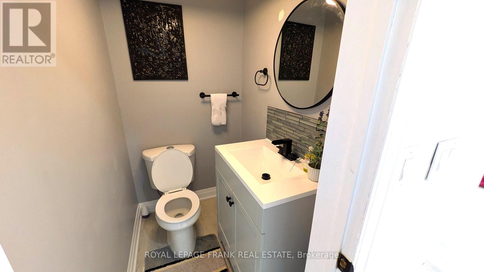 












23 N HASTINGS AVENUE

,
Marmora and Lake (Marmora Ward),




Ontario
K0K2M0

