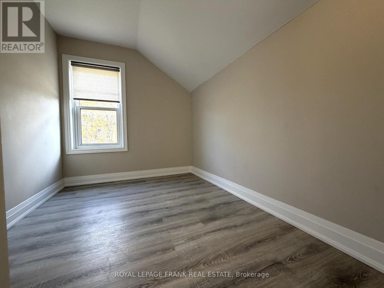 












23 N HASTINGS AVENUE

,
Marmora and Lake (Marmora Ward),




Ontario
K0K2M0

