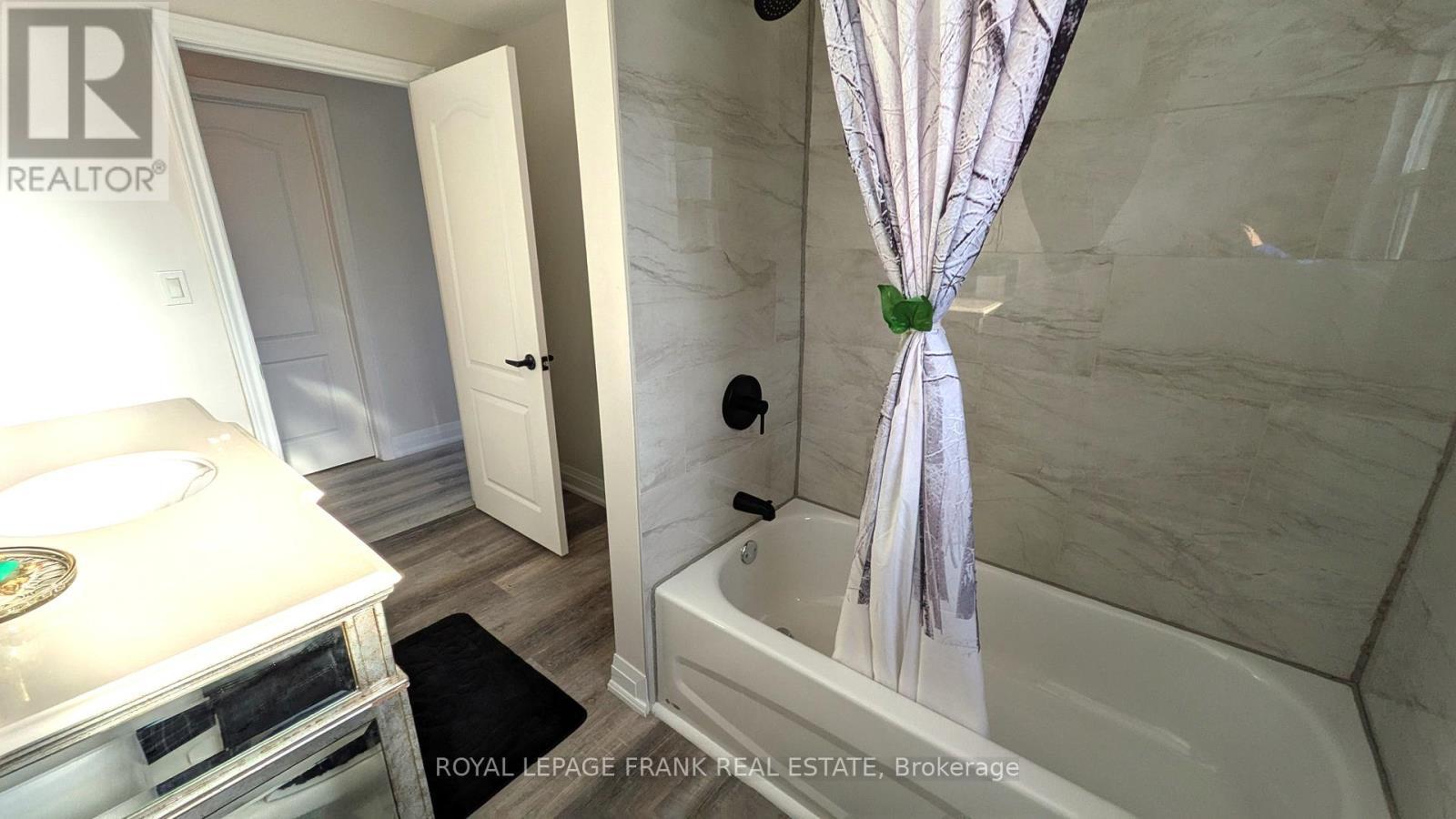 












23 N HASTINGS AVENUE

,
Marmora and Lake (Marmora Ward),




Ontario
K0K2M0

