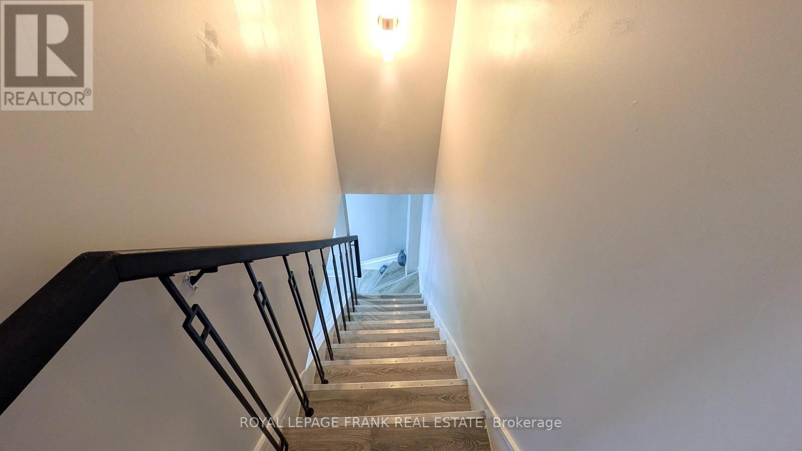 












23 N HASTINGS AVENUE

,
Marmora and Lake (Marmora Ward),




Ontario
K0K2M0

