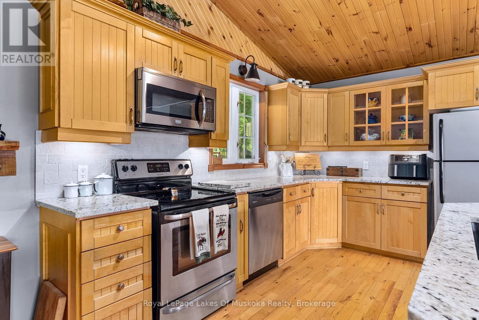 












300 WURM ROAD

,
Magnetawan,




Ontario
P0A1P0

