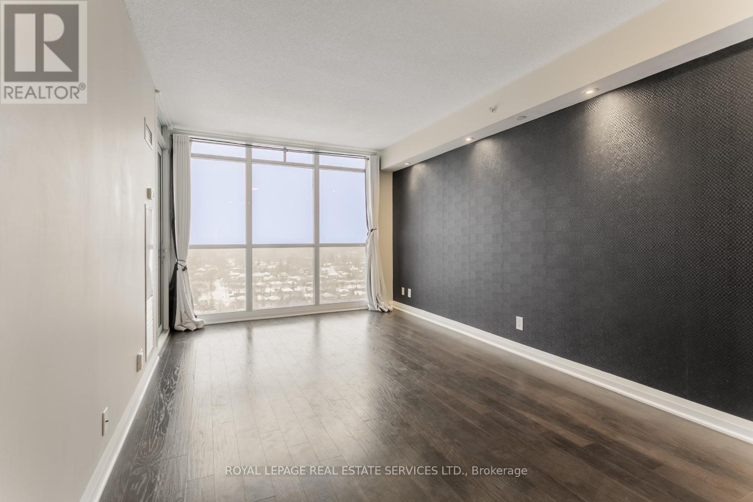 












1710 - 1 VALHALLA INN ROAD

,
Toronto,




Ontario
M9B1S9

