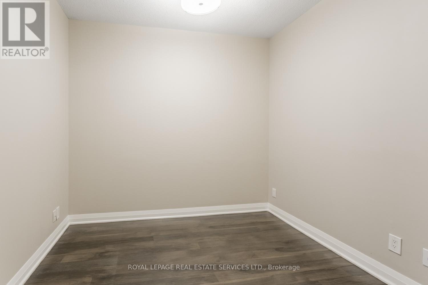 












1710 - 1 VALHALLA INN ROAD

,
Toronto,




Ontario
M9B1S9

