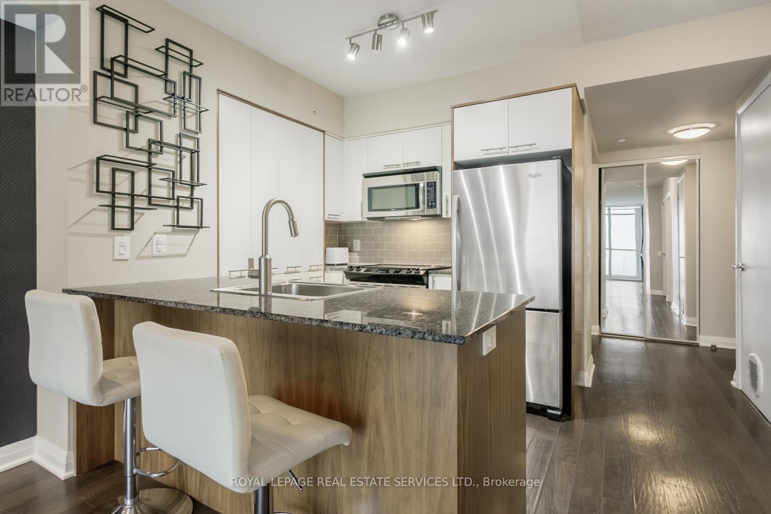 












1710 - 1 VALHALLA INN ROAD

,
Toronto,




Ontario
M9B1S9

