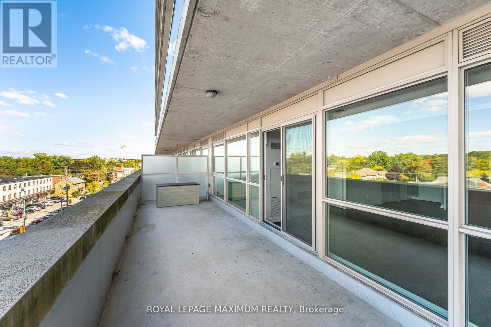 












511 - 5101 DUNDAS STREET W

,
Toronto,




Ontario
M9A5G8

