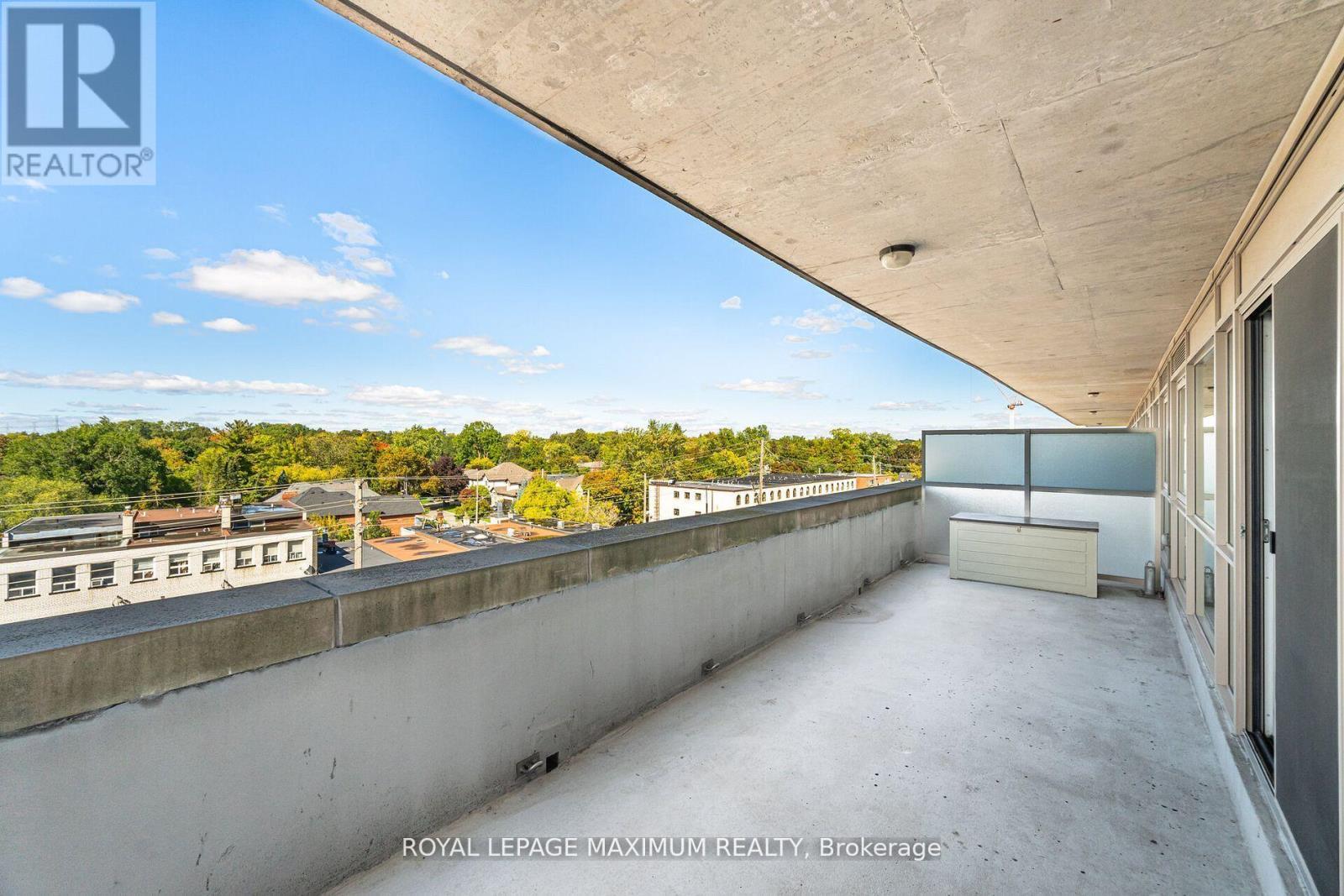 












511 - 5101 DUNDAS STREET W

,
Toronto,




Ontario
M9A5G8

