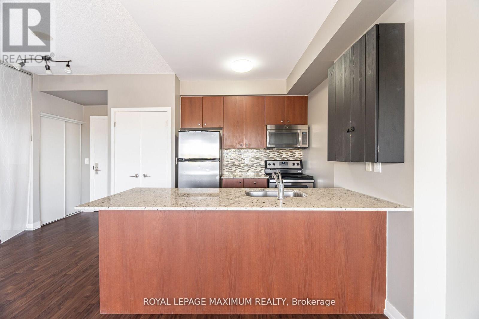 












511 - 5101 DUNDAS STREET W

,
Toronto,




Ontario
M9A5G8

