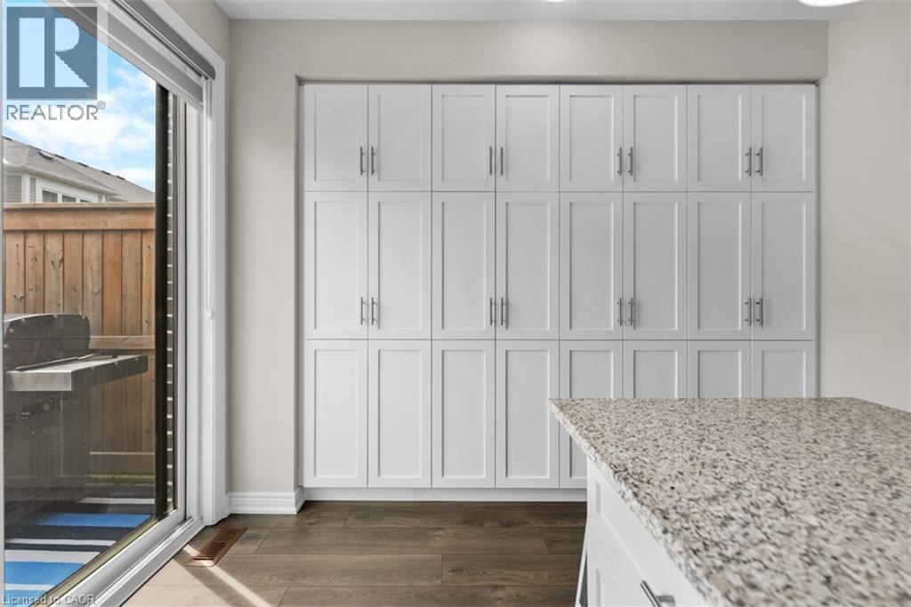 












38 HIBISCUS Lane

,
Hamilton,




Ontario
L8K0A4

