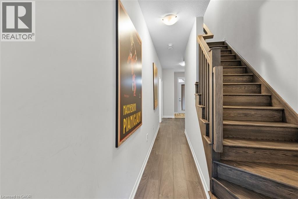 












38 HIBISCUS Lane

,
Hamilton,




Ontario
L8K0A4

