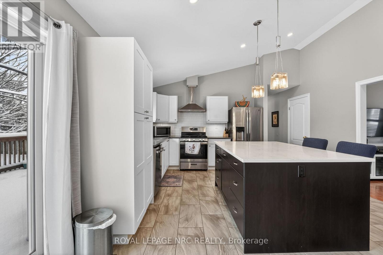 












210 GORHAM ROAD

,
Fort Erie (Ridgeway),




Ontario
L0S1N0

