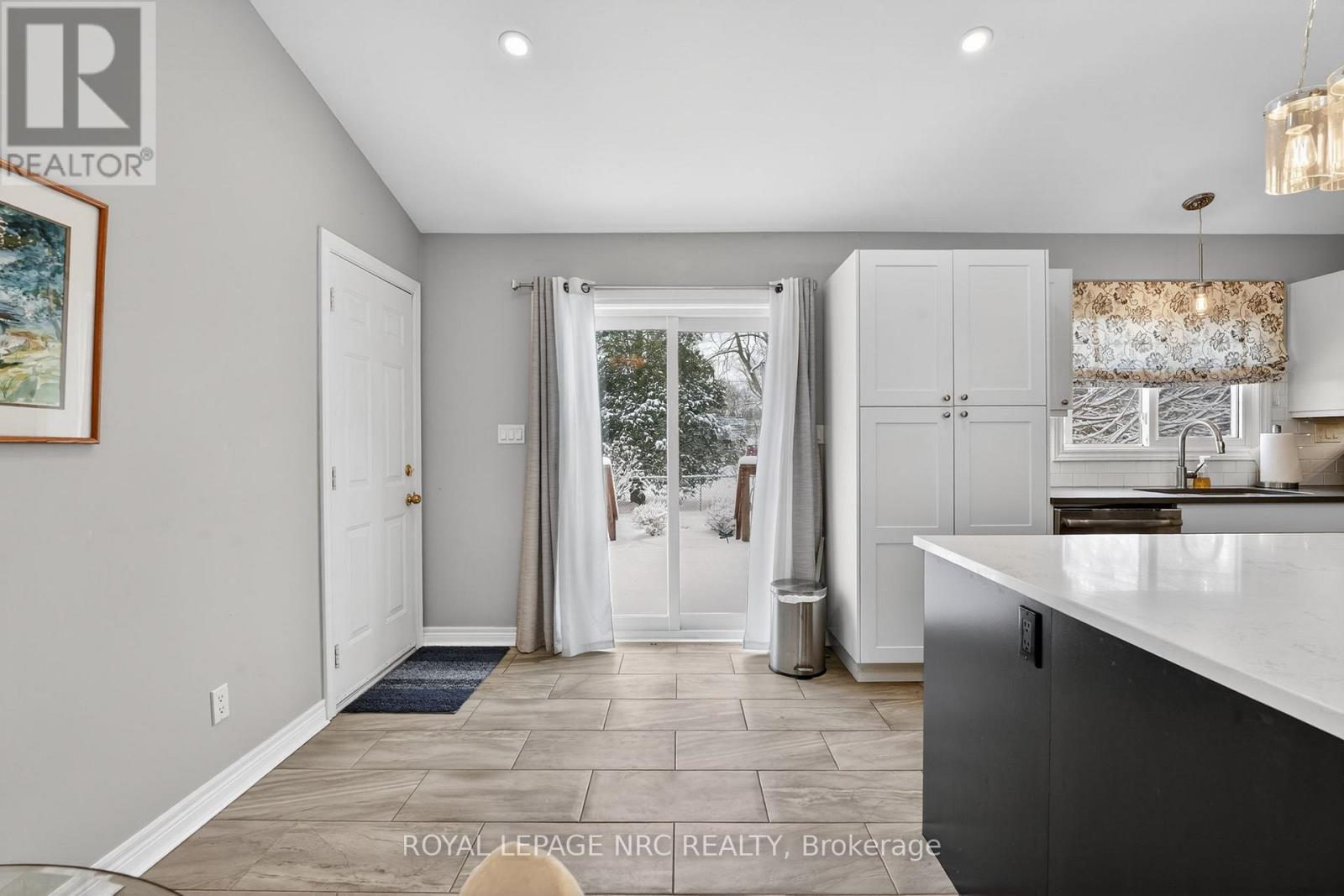 












210 GORHAM ROAD

,
Fort Erie (Ridgeway),




Ontario
L0S1N0

